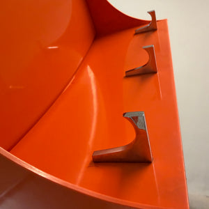 Wandregal orange Kunststoff mit Garderobenhaken