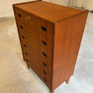 Kommode Teak mit Schloss aus Dänemark