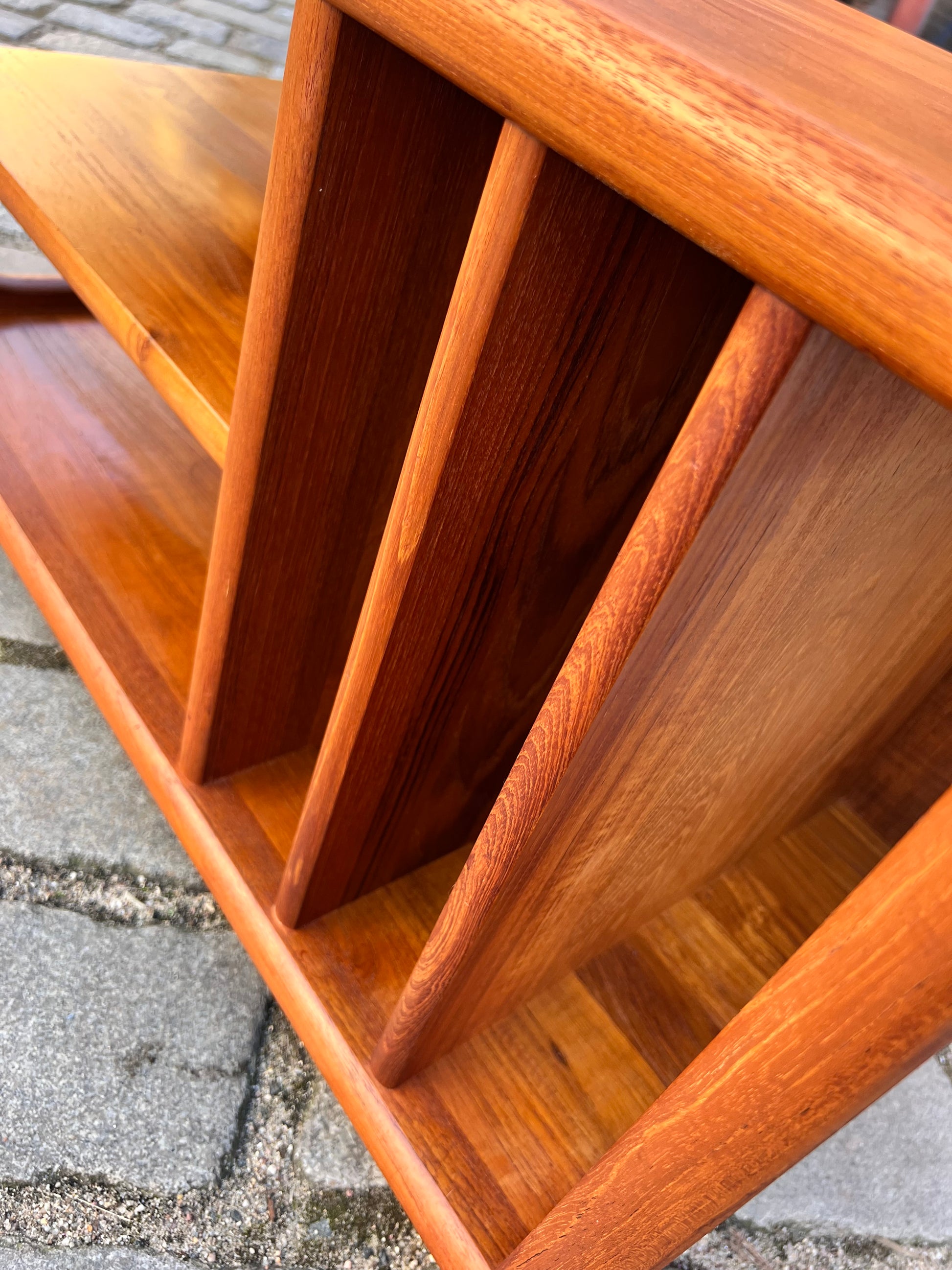 Rollwagen für Schallplatten Teak aus Dänemark