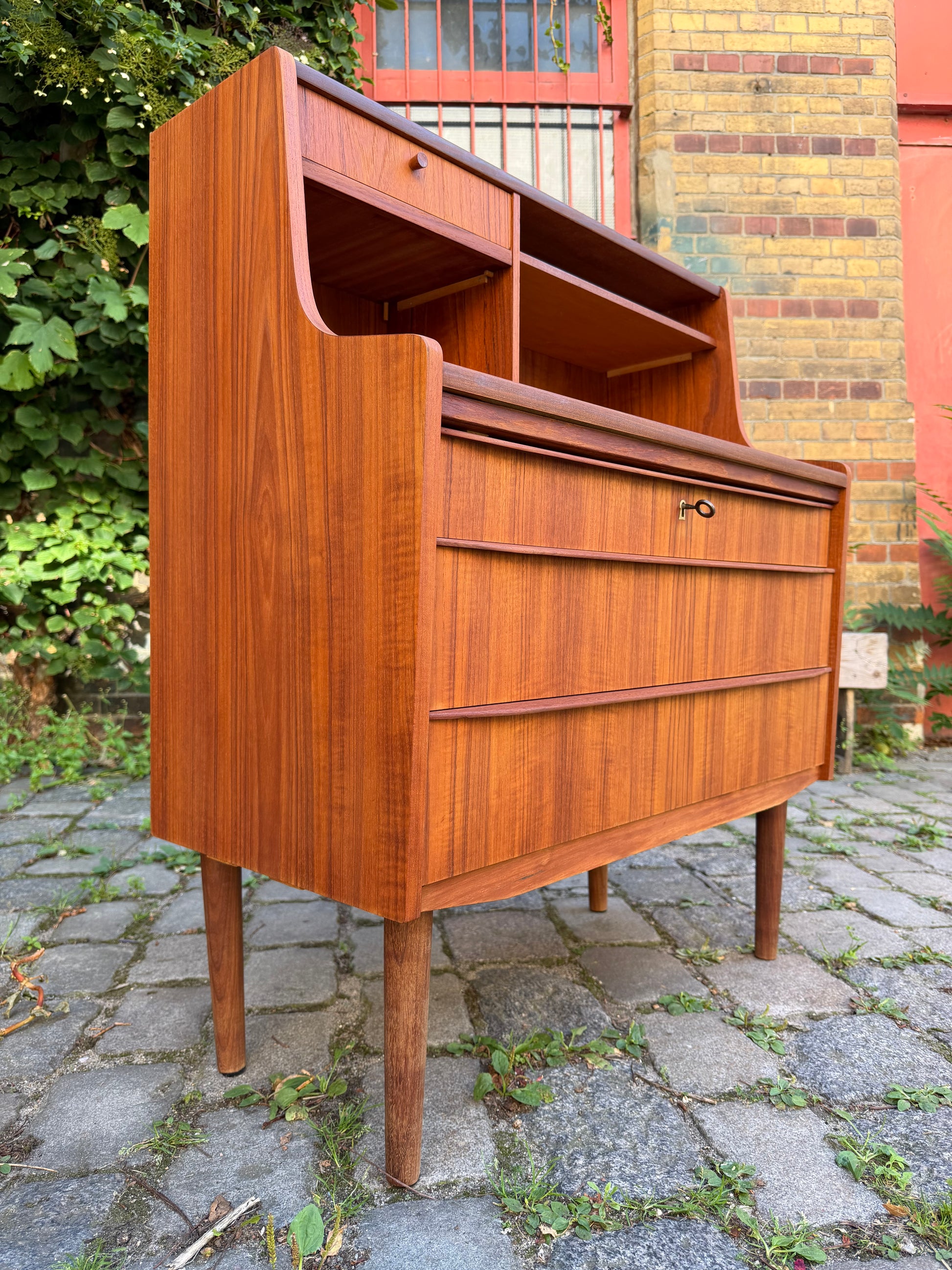 Sekretär Teak mit Spiegel & Schloss aus Dänemark