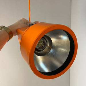 Strahler Unispot orange neu lackiert von Louis Poulsen