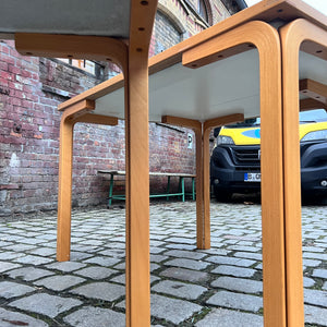 Halbrunder Esstisch grau Buche von Rud Thygesen & Johnny Sørensen für Farstrup