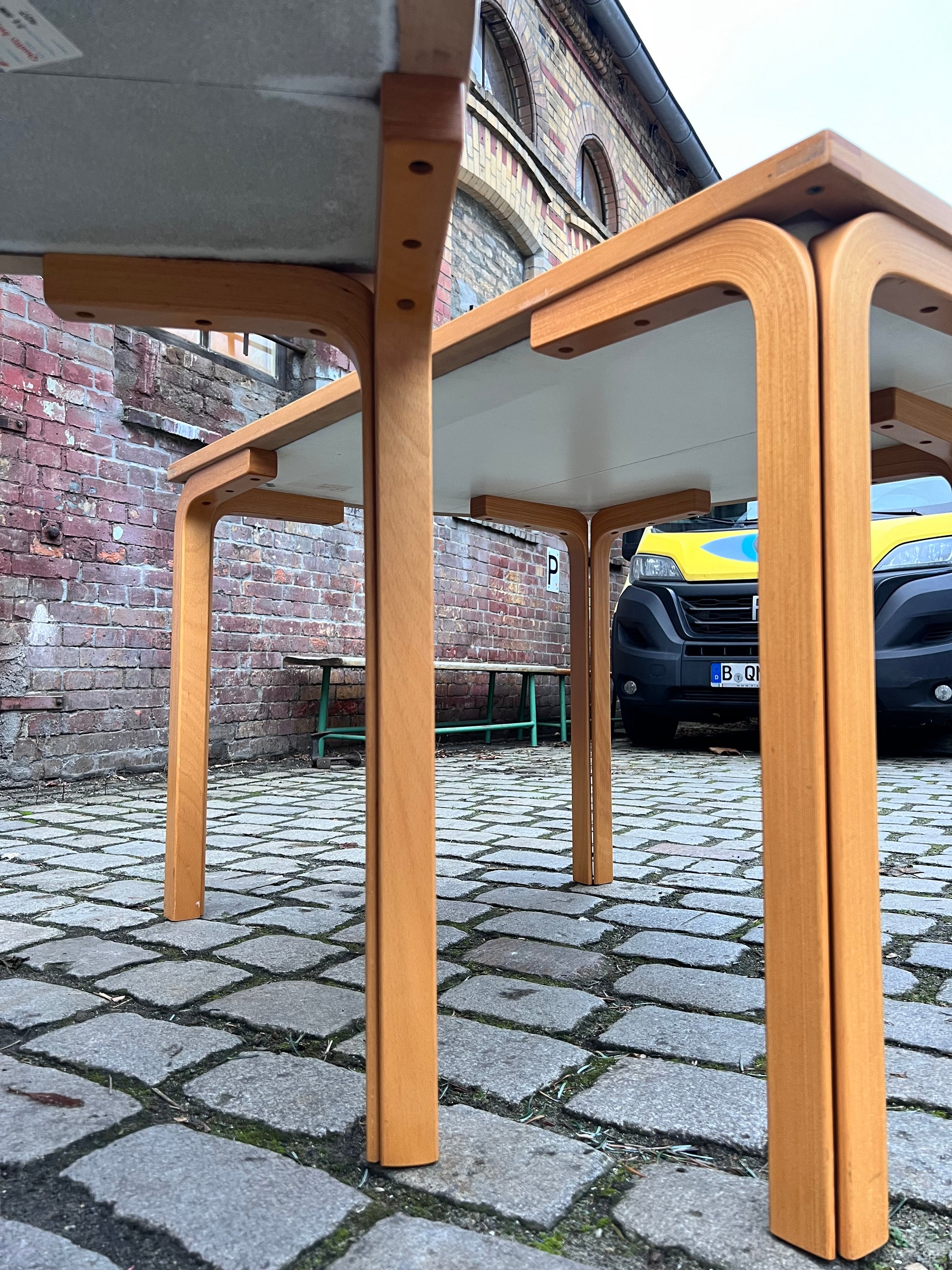 Halbrunder Esstisch grau Buche von Rud Thygesen & Johnny Sørensen für Farstrup