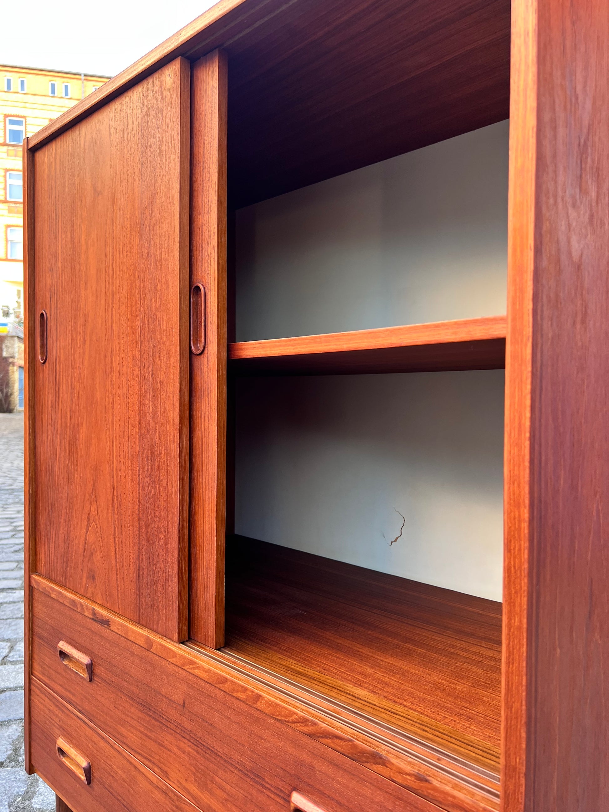 Schrank Teak mit Schiebetüren und Schubladen aus Dänemark