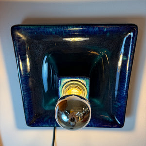 Quadratische Wandlampe blau Keramik von Hustadt Leuchten