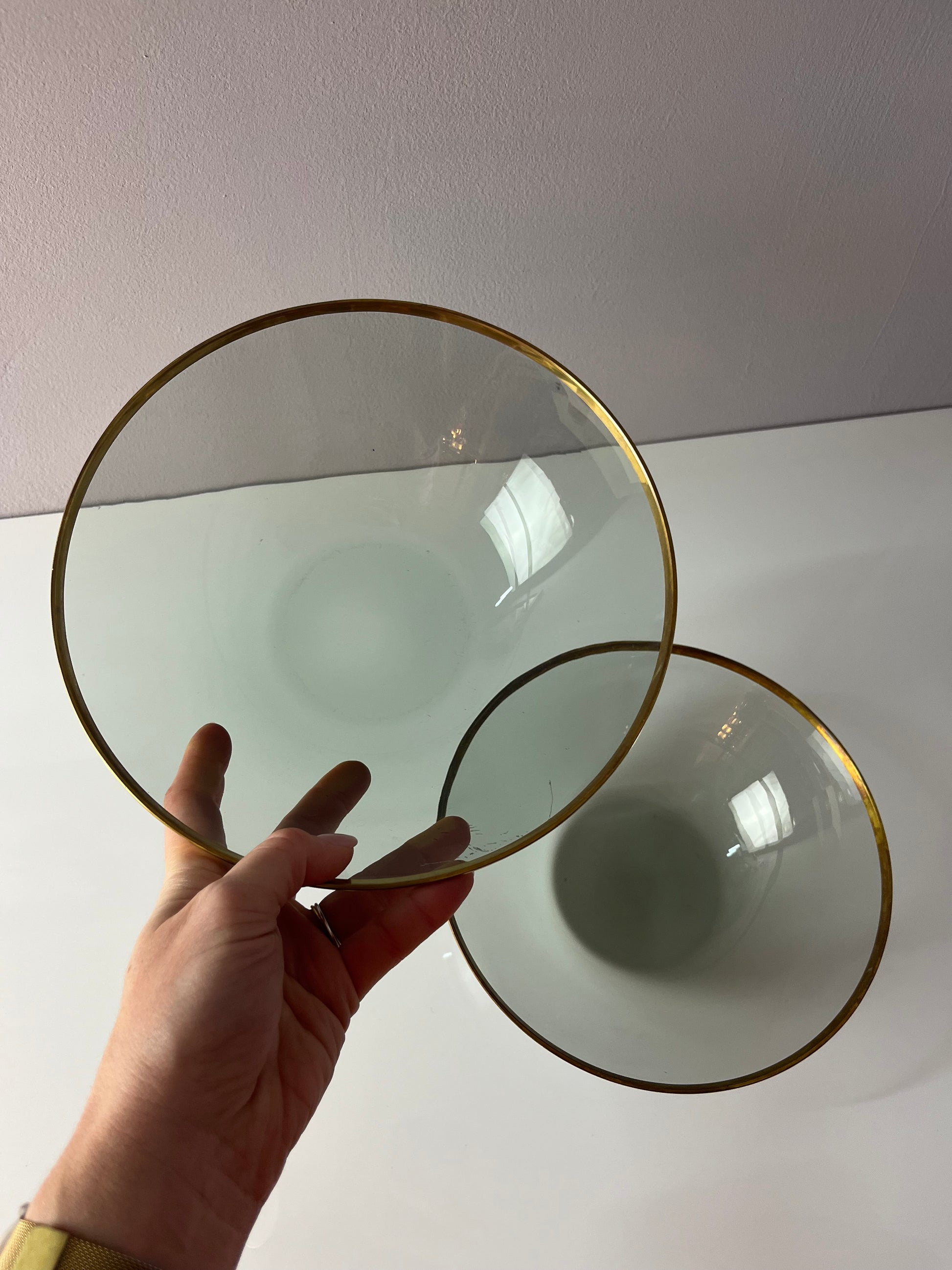 Set: 2 Schüsseln Rauchglas mit Goldrand