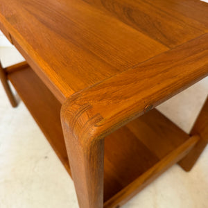 Beistelltisch Teak mit Schubladen & Ablage aus Dänemark