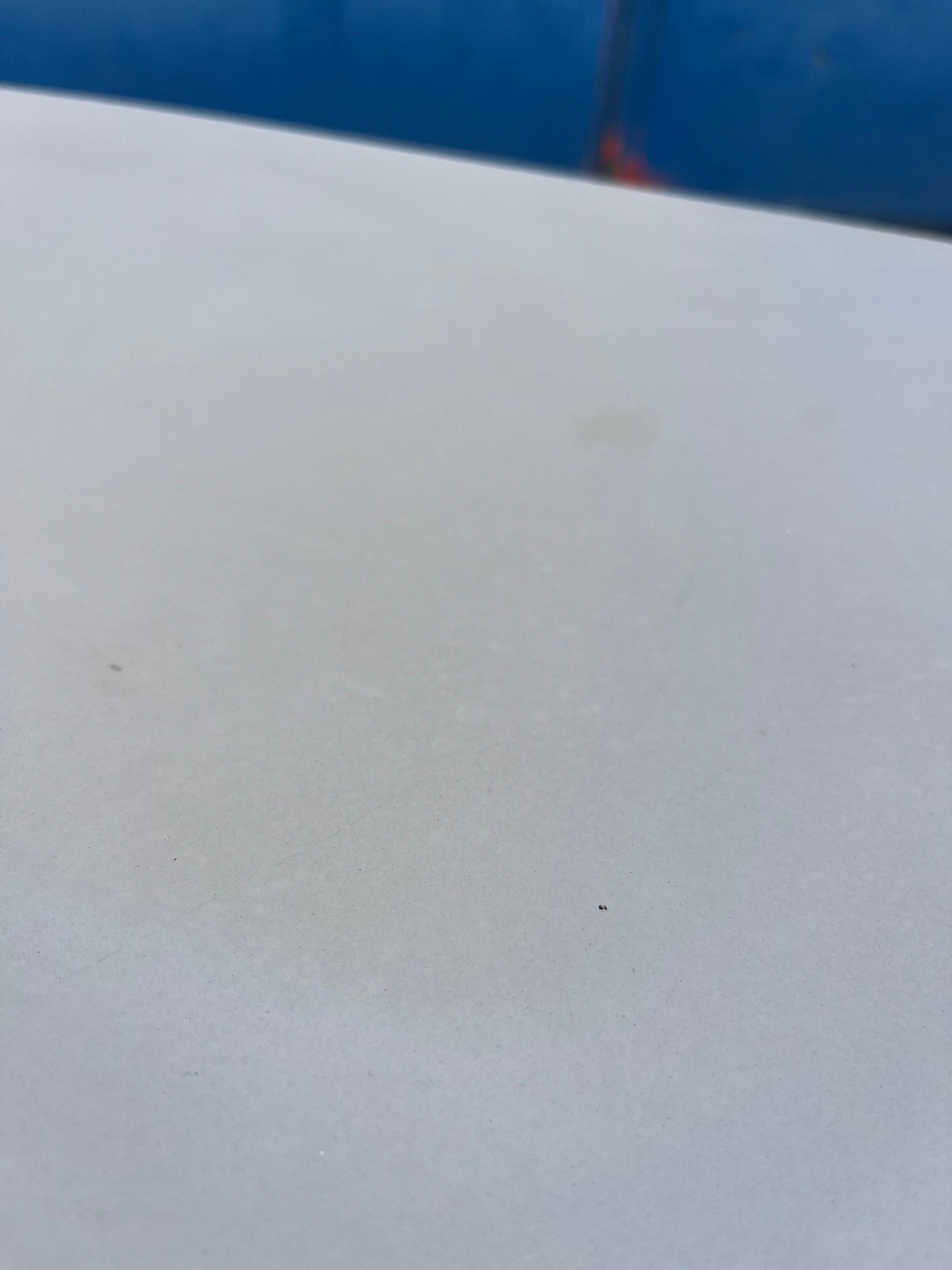 Esstisch mit Linoleum-Platte hellgrau Buche