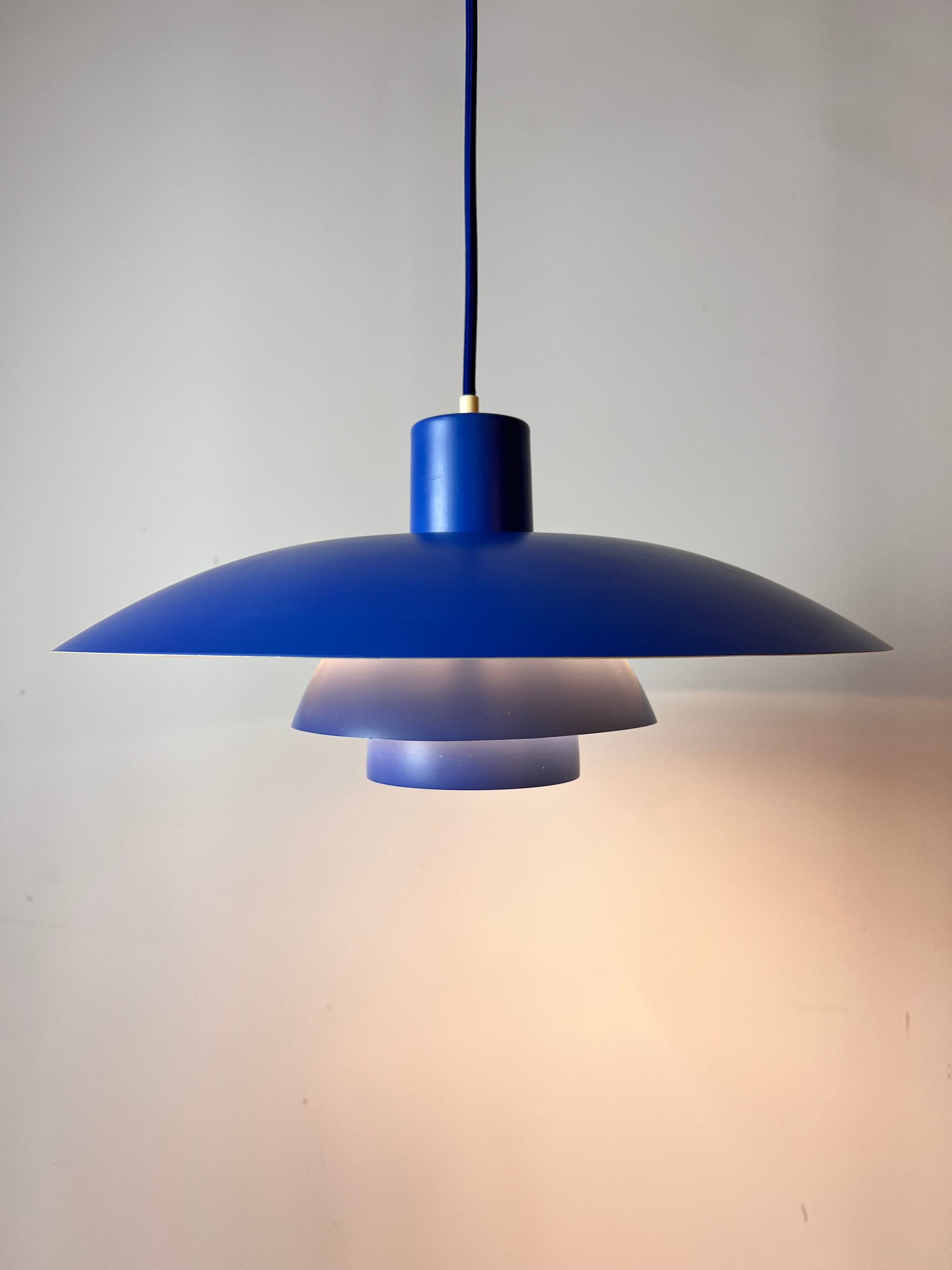 Lamellenlampe PH4 blau von Poul Henningsen für Louis Poulsen