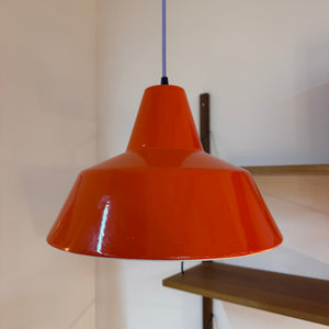 Industrielampe orangerot Emaille von Louis Poulsen