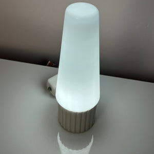 Wandlampe Modell 6020 weiß von Sigvard Bernadotte für Ifö