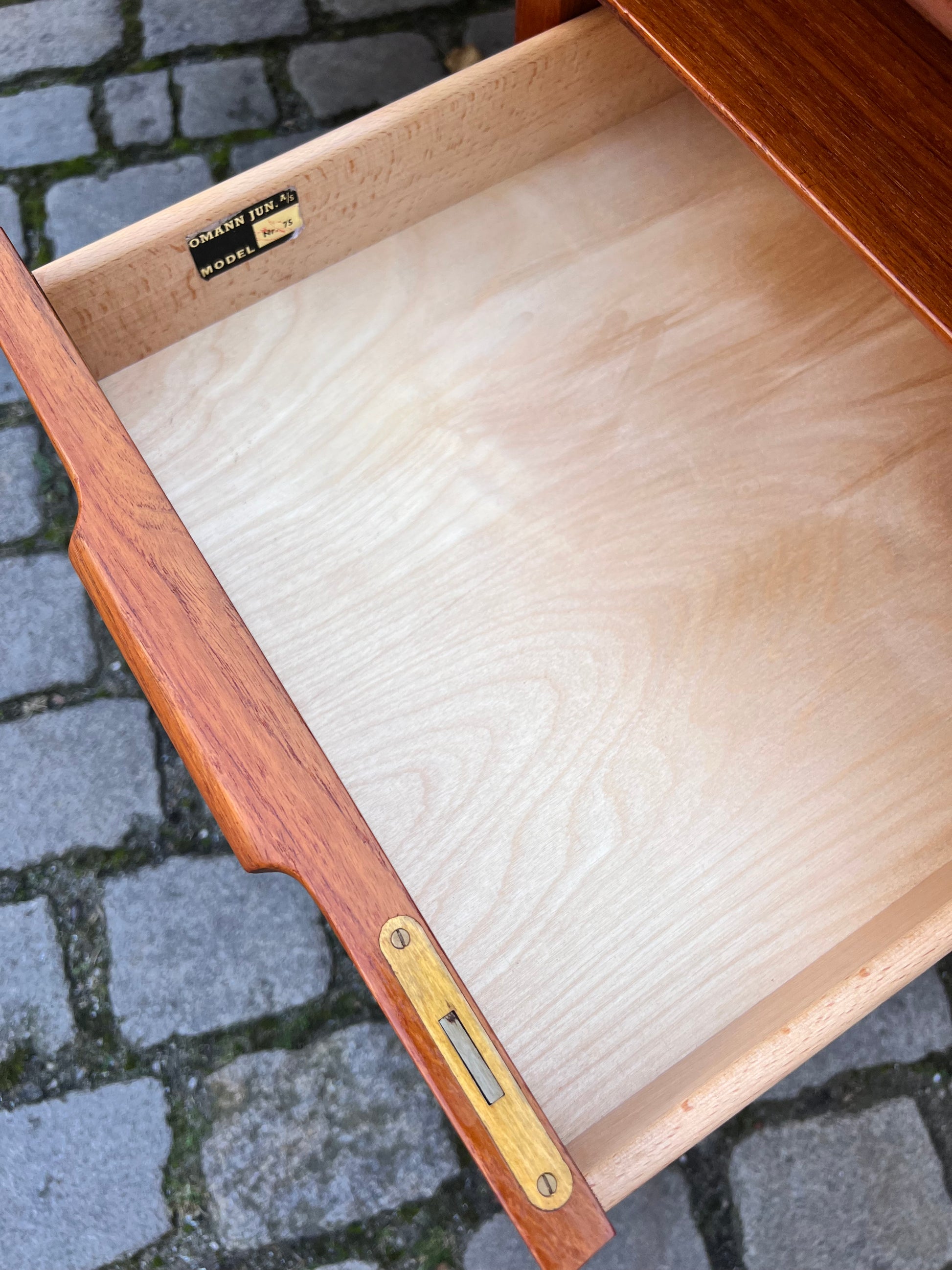 Freistehender Schreibtisch Modell 75 Teak von Gunni Omann für Omann Jun