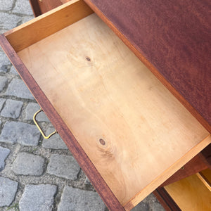 Schuhschrank Teak mit Messinggriffen aus Dänemark