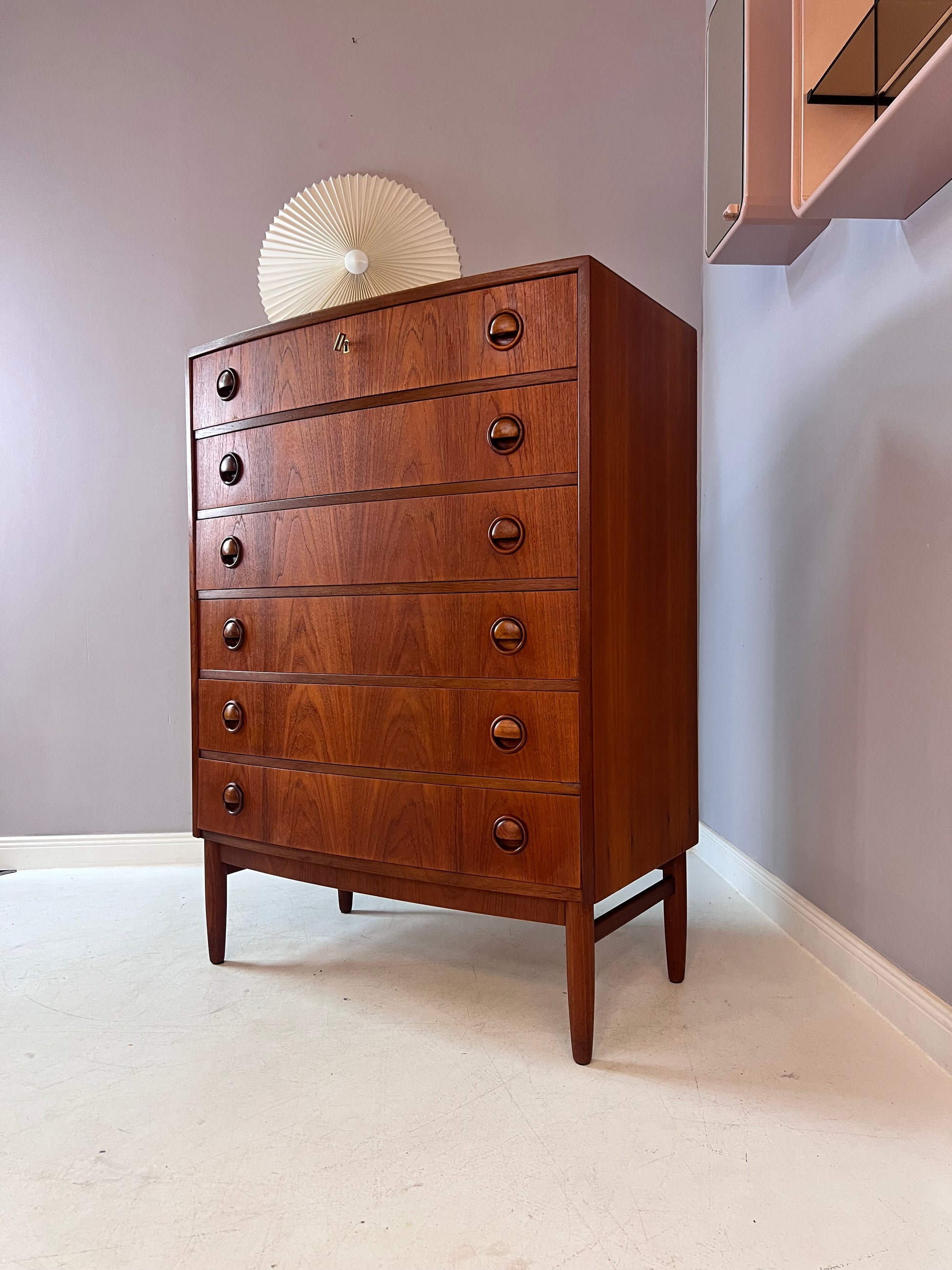 Kommode mit gerundeter Front Teak aus Dänemark