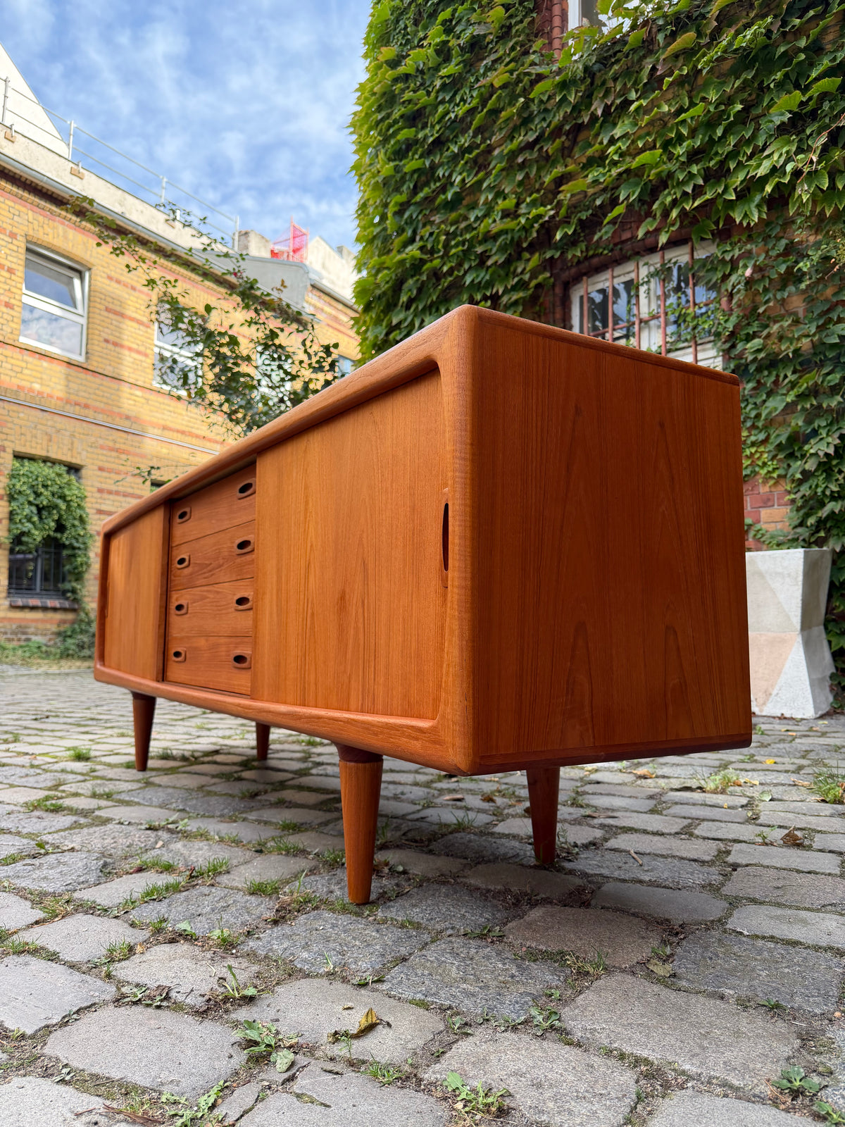 Sideboard Teak von H.P. Hansen