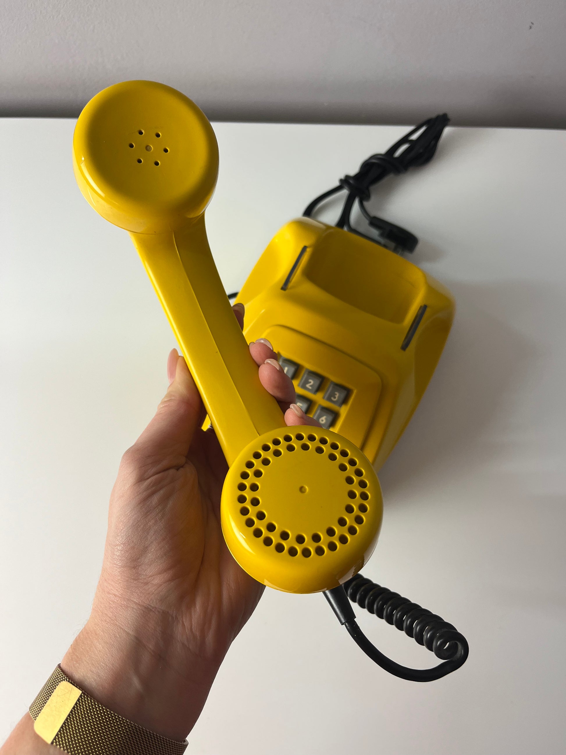 Telefon Modell 73 D gelb von Kirk