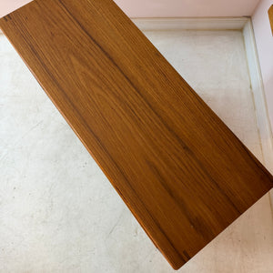 Kleines Regal Teak für Schalltplatten aus Dänemark
