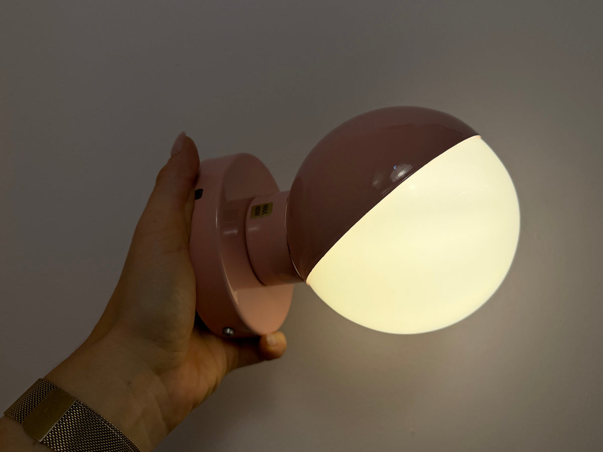 Wandlampe Typ 0330 rosa aus Dänemark