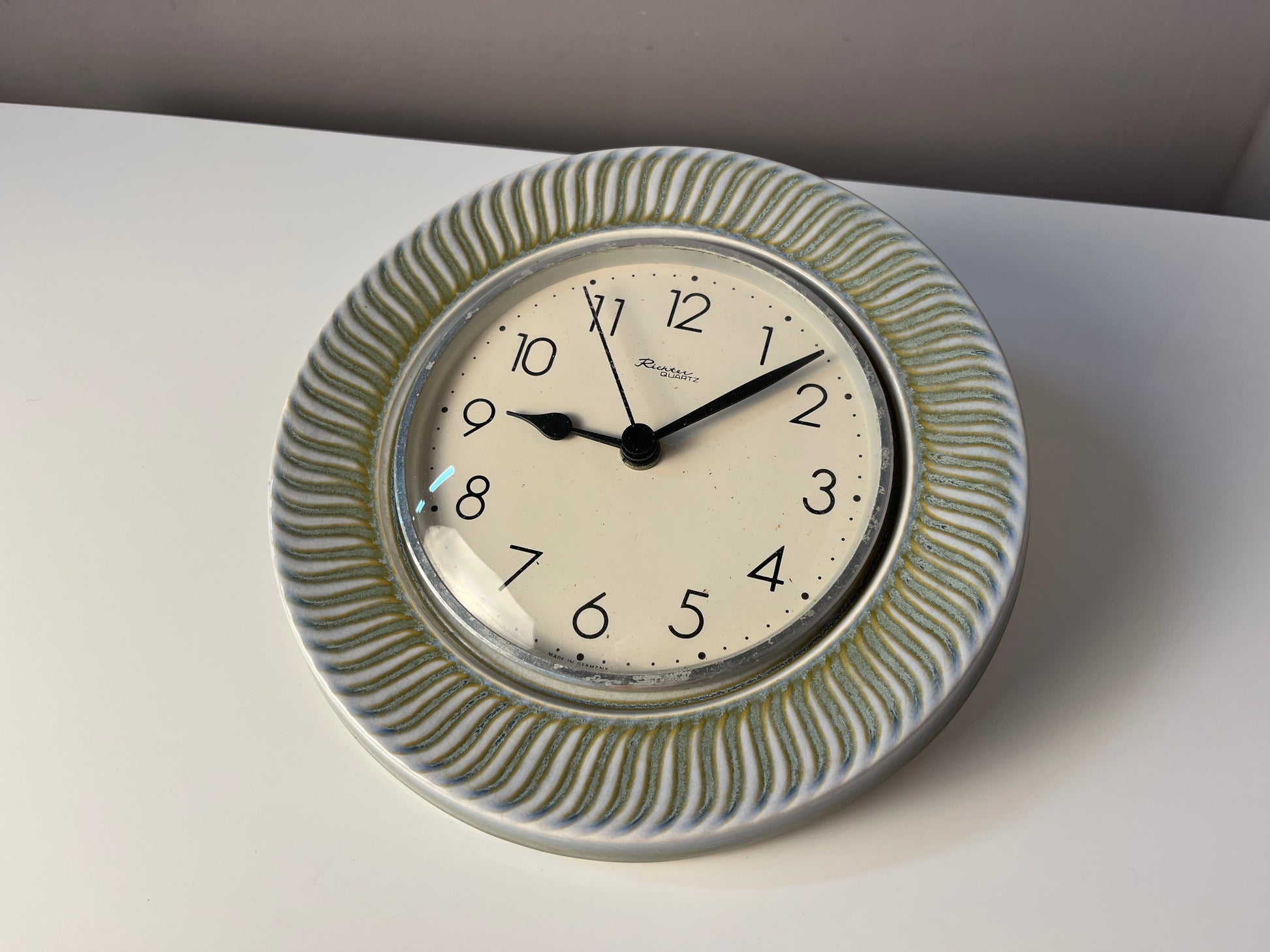 Wanduhr Keramik von Richter Quartz