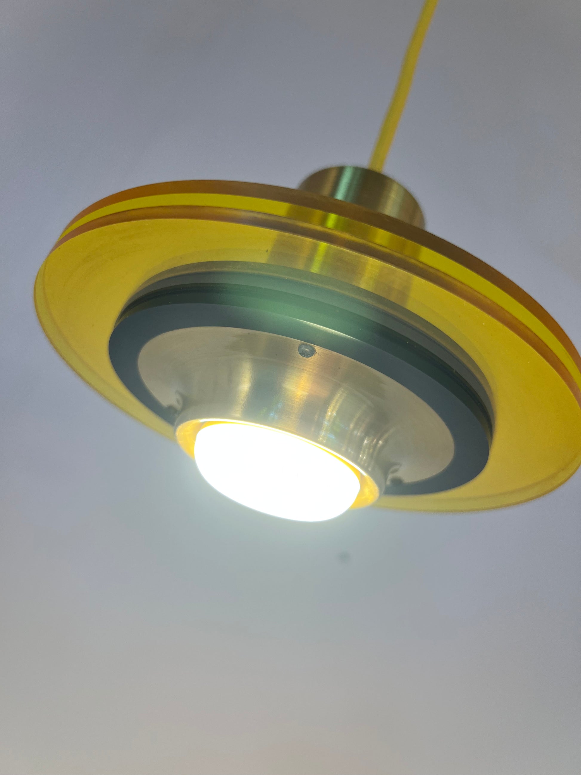 Lamellenlampe Messing Kunststoff Dänemark