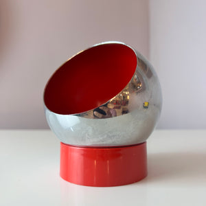 Kugelaschenbecher mit magnetischer Schale rot Chrom von Quist