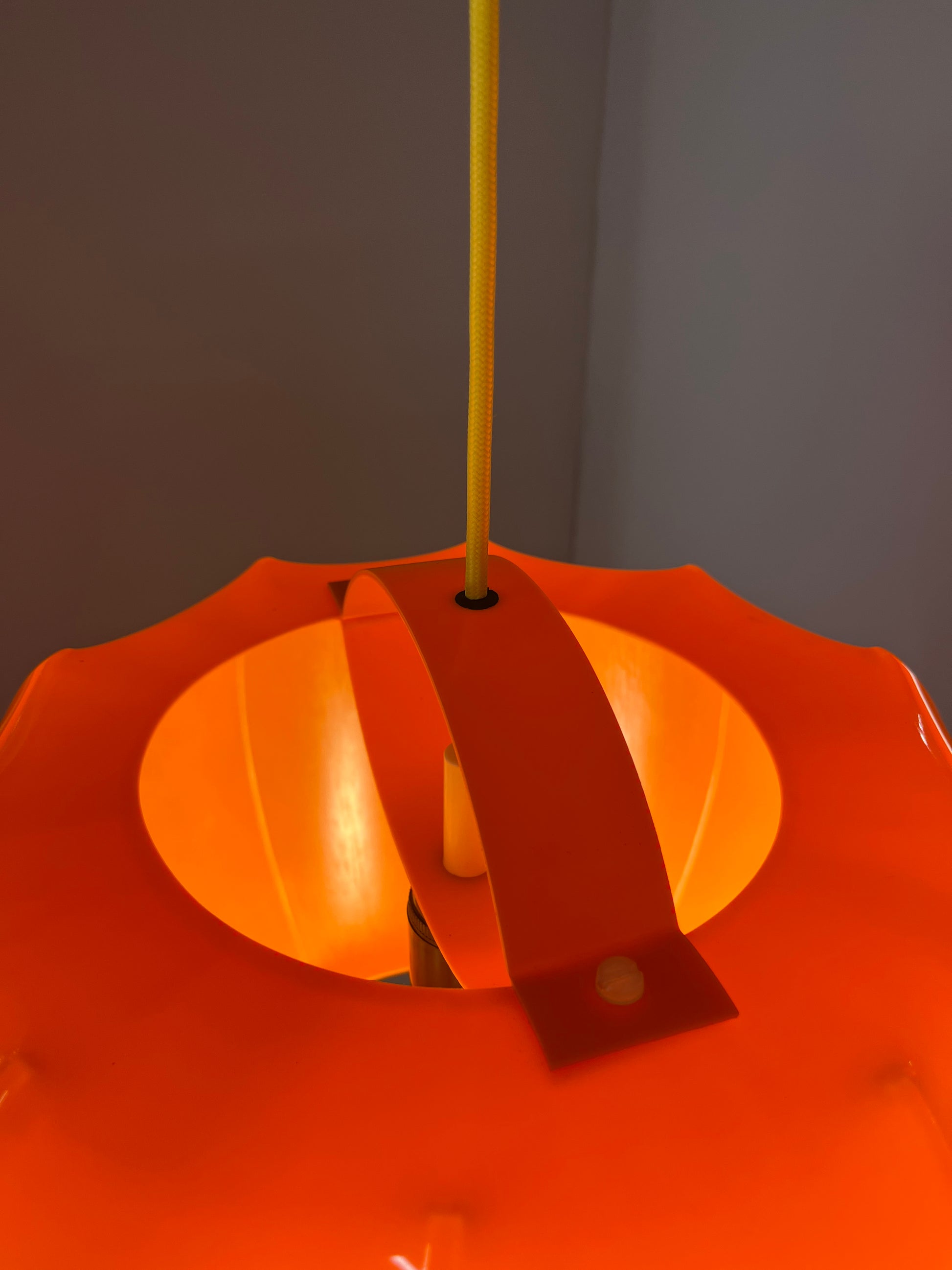 Hängelampe orange Kunststoff von Ilka Plast