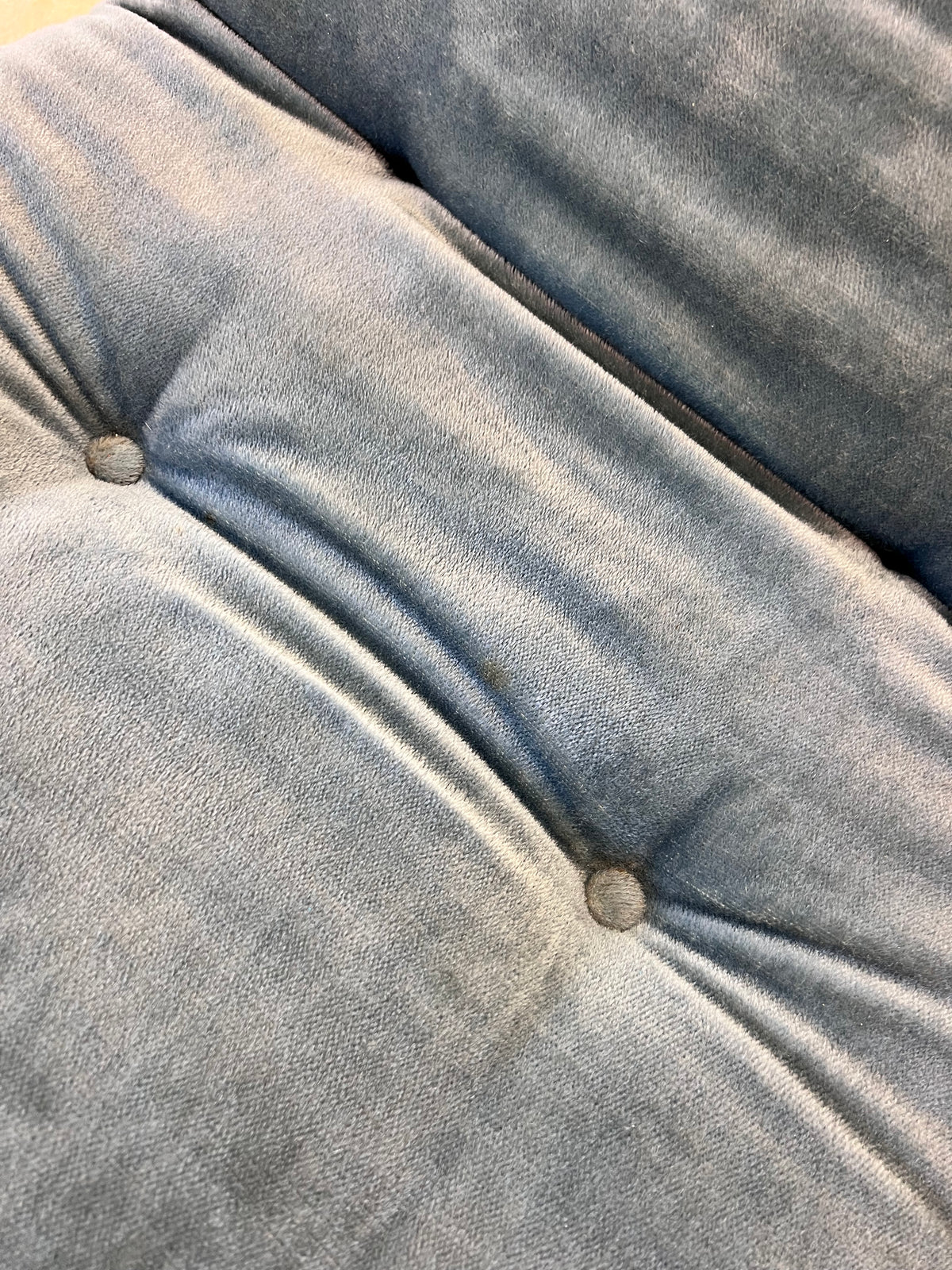 Sessel Loungechair blauer Samt und Teak