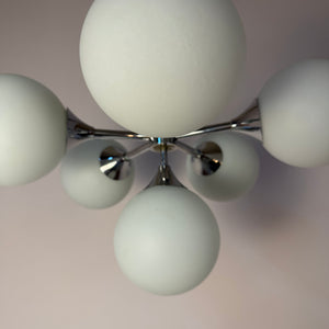 Sputnik Kronleuchter Chrom Opalglas