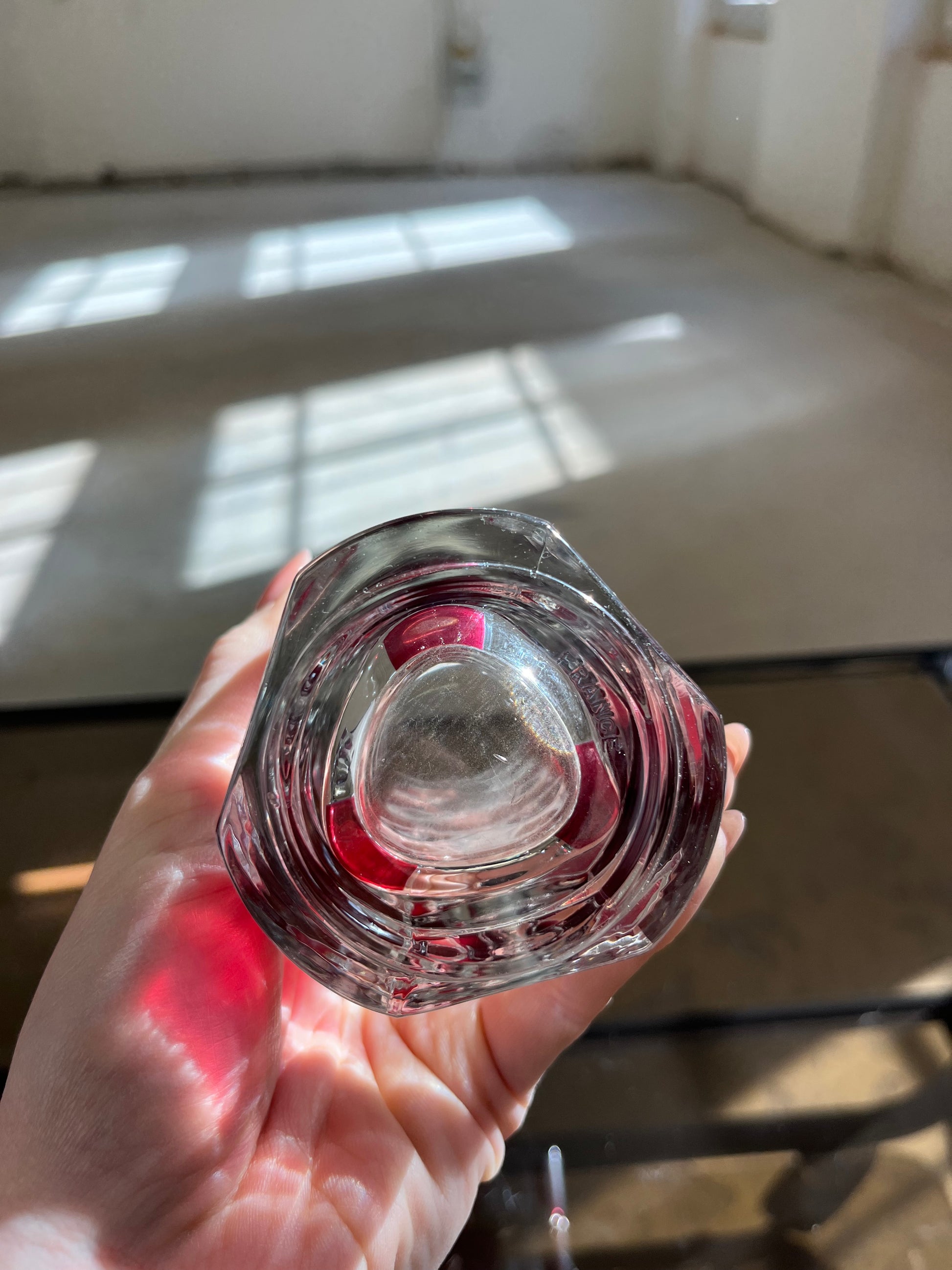Set: 2 Vasen weinrot Glas von J.G. Durand für Luminarc