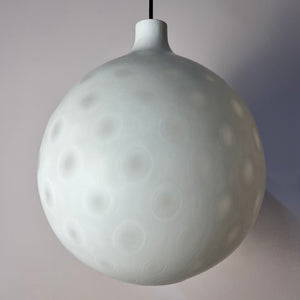 Hängelampe Modell Como Milchglas von Aloys Gangkofner für Peill & Putzler