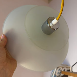 Lamellenlampe Milchglas aus Dänemark