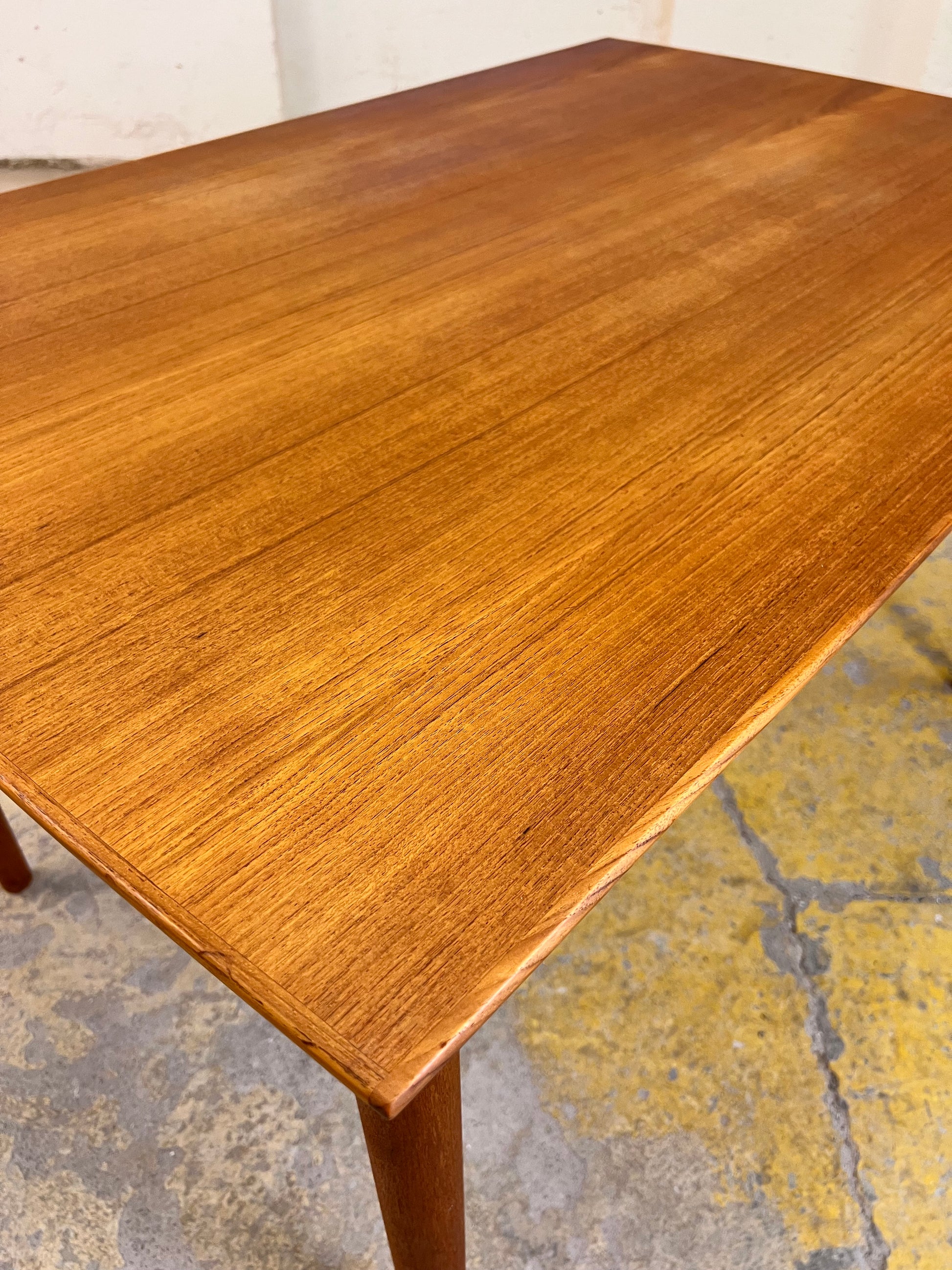 Ausziehbarer Esstisch Teak aus Dänemark