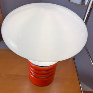 Tischlampe orange weiß von Enrico Tronconi