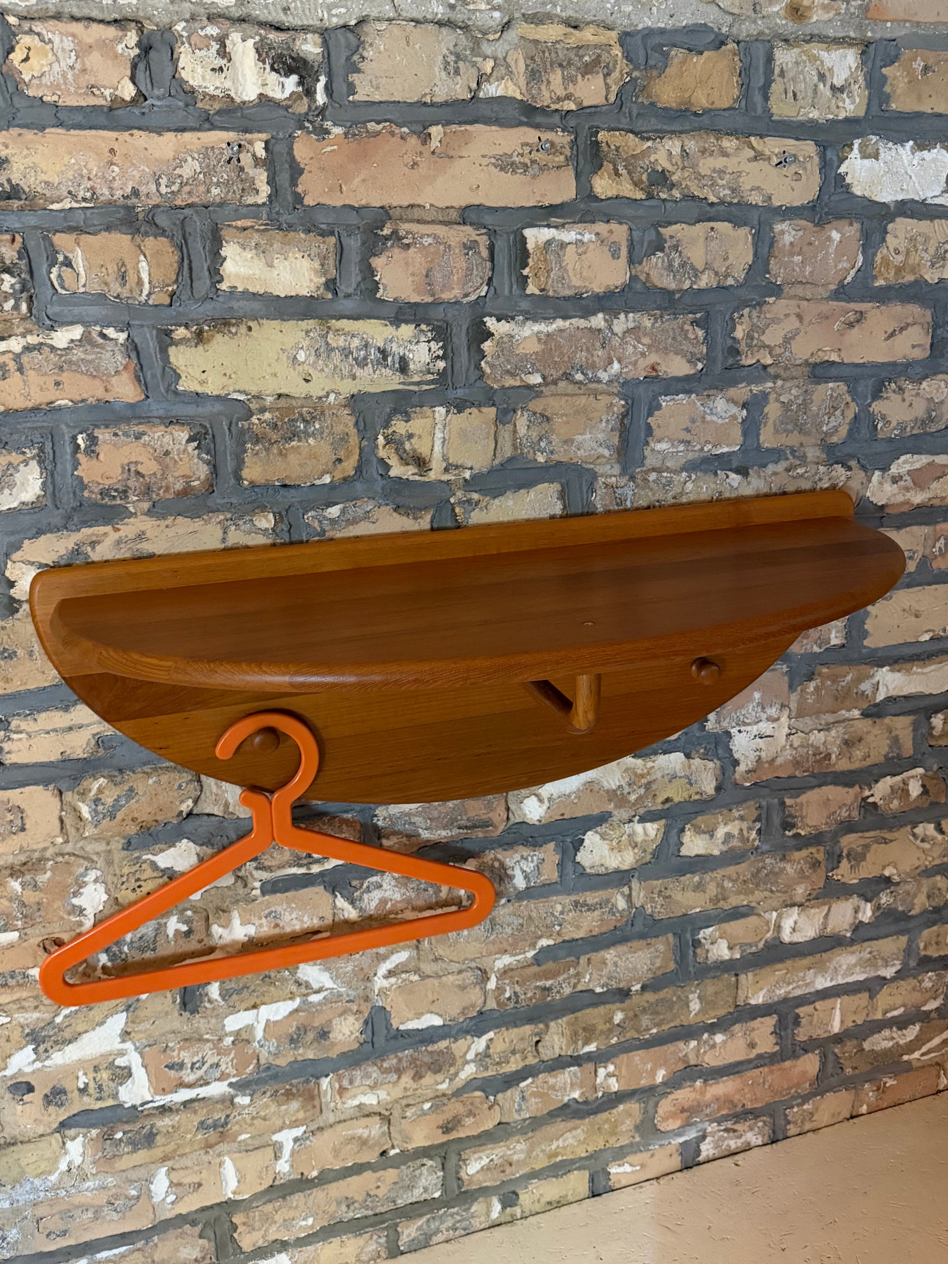 Halbrunde Garderobe Teak von Lysgaard Møbler