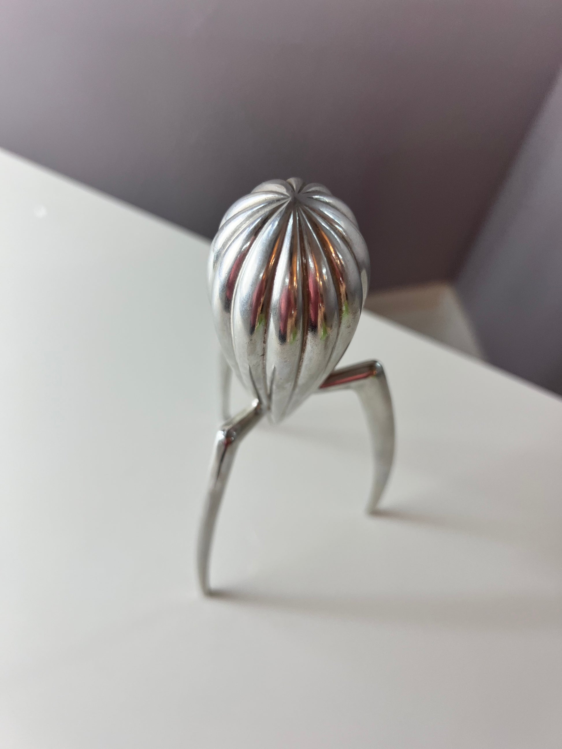 Zitronenpresse Juicy Salif von Philippe Starck für ALESSI