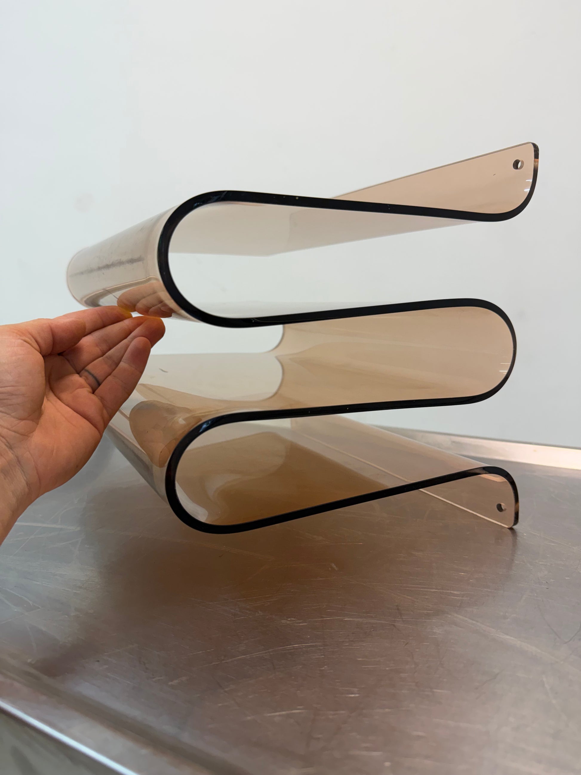 Zeitschriftenständer hellbraun Plexiglas