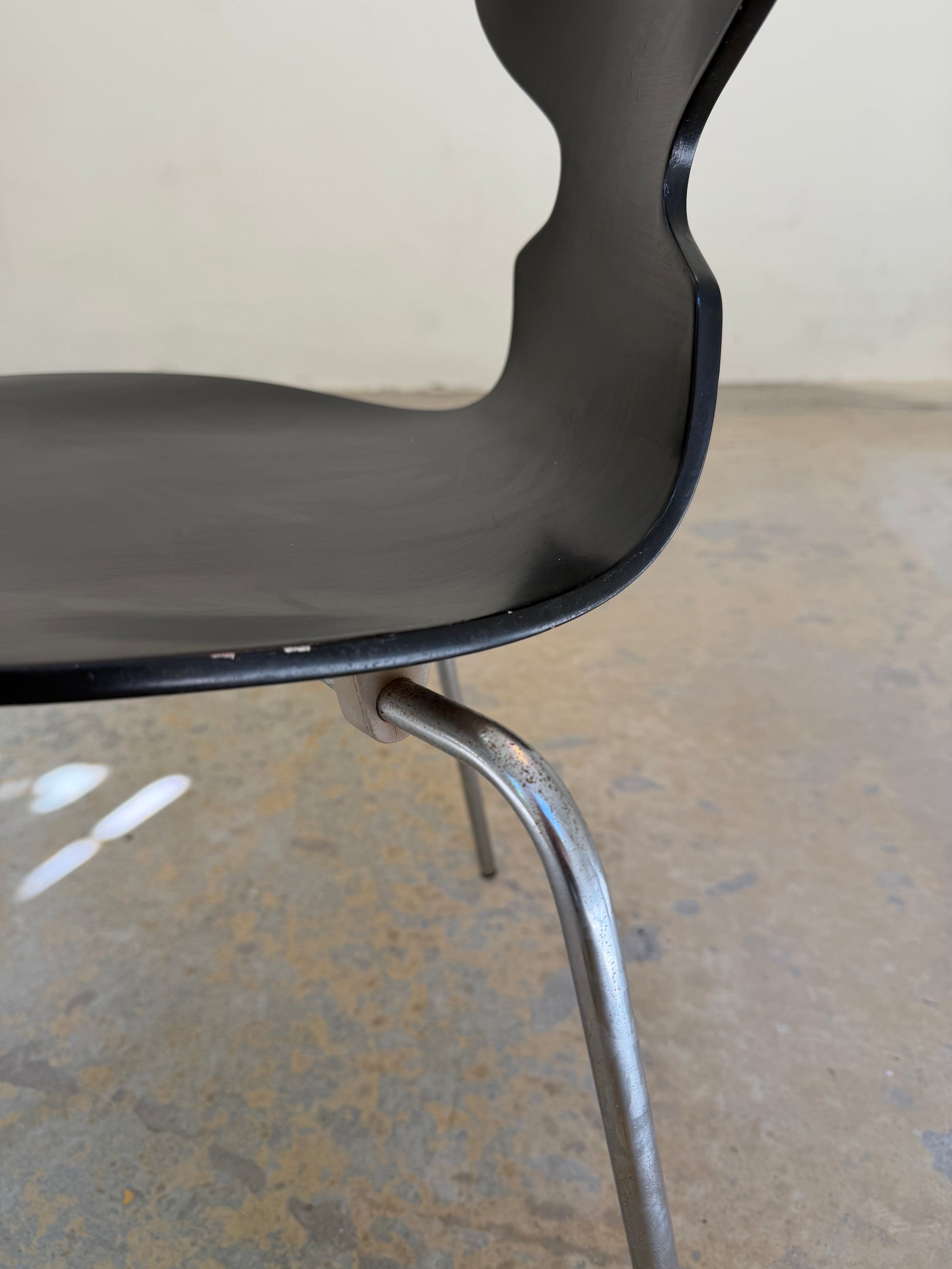 Stuhl Ameise schwarz von Arne Jacobsen für Fritz Hansen 1992
