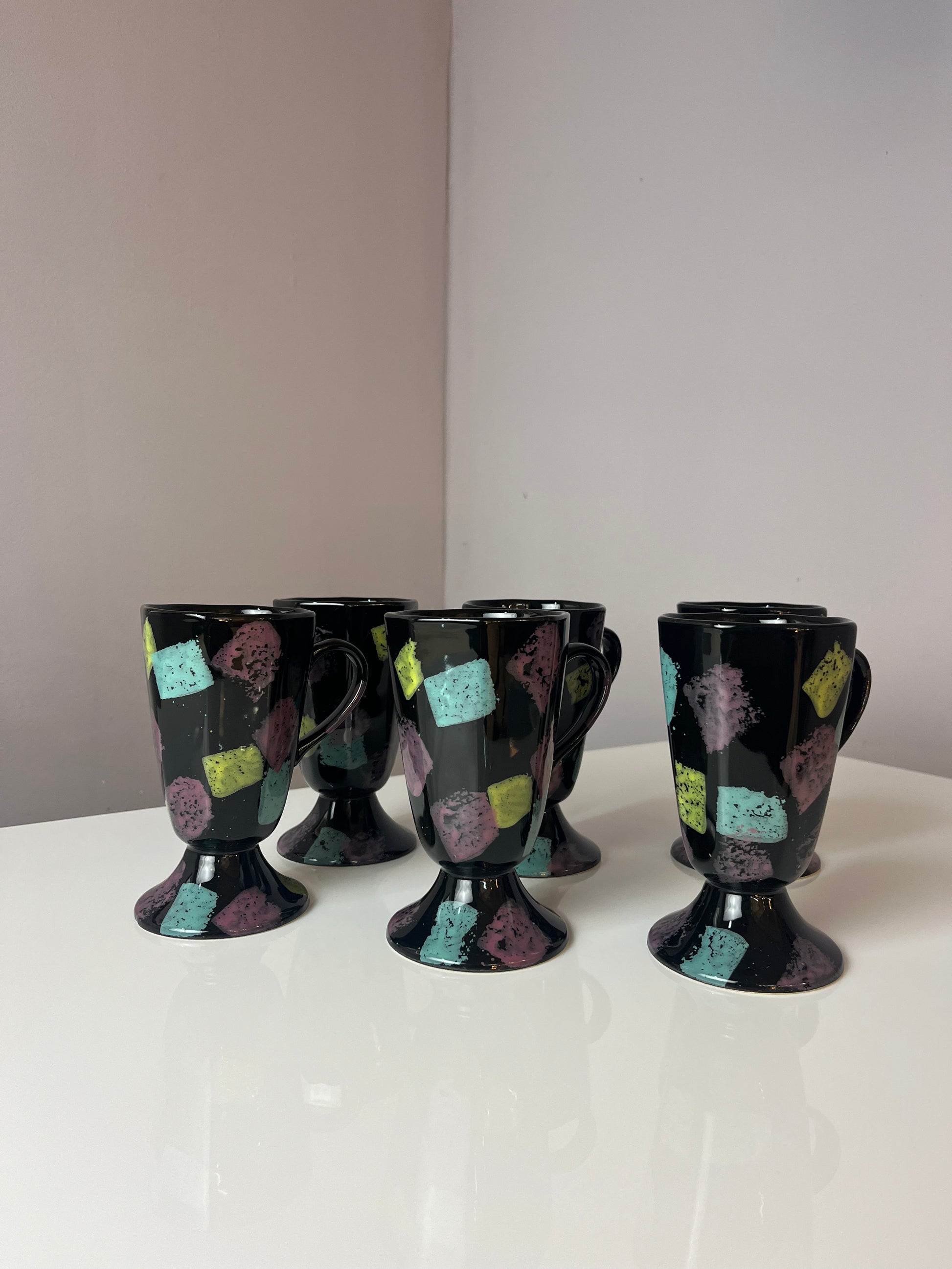 Set: 6x Tasse schwarz pastell