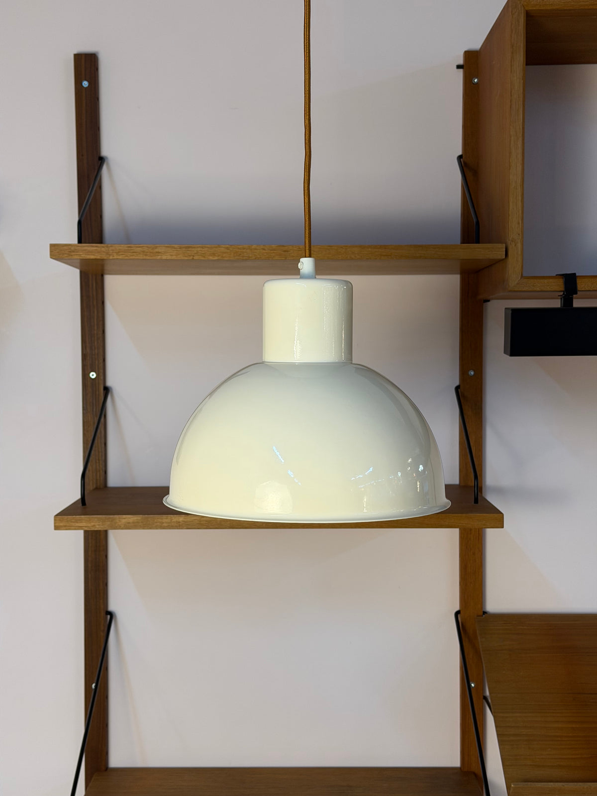 Bunkerlampe cremeweiß aus Dänemark