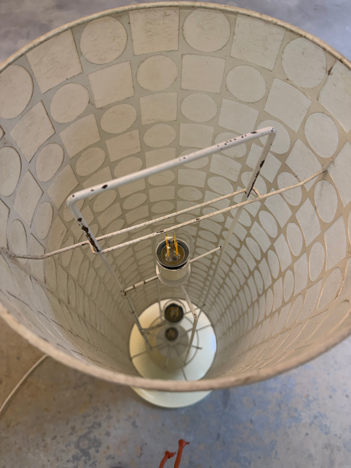 Cocoon-Stehlampe von Goldkant Leuchten