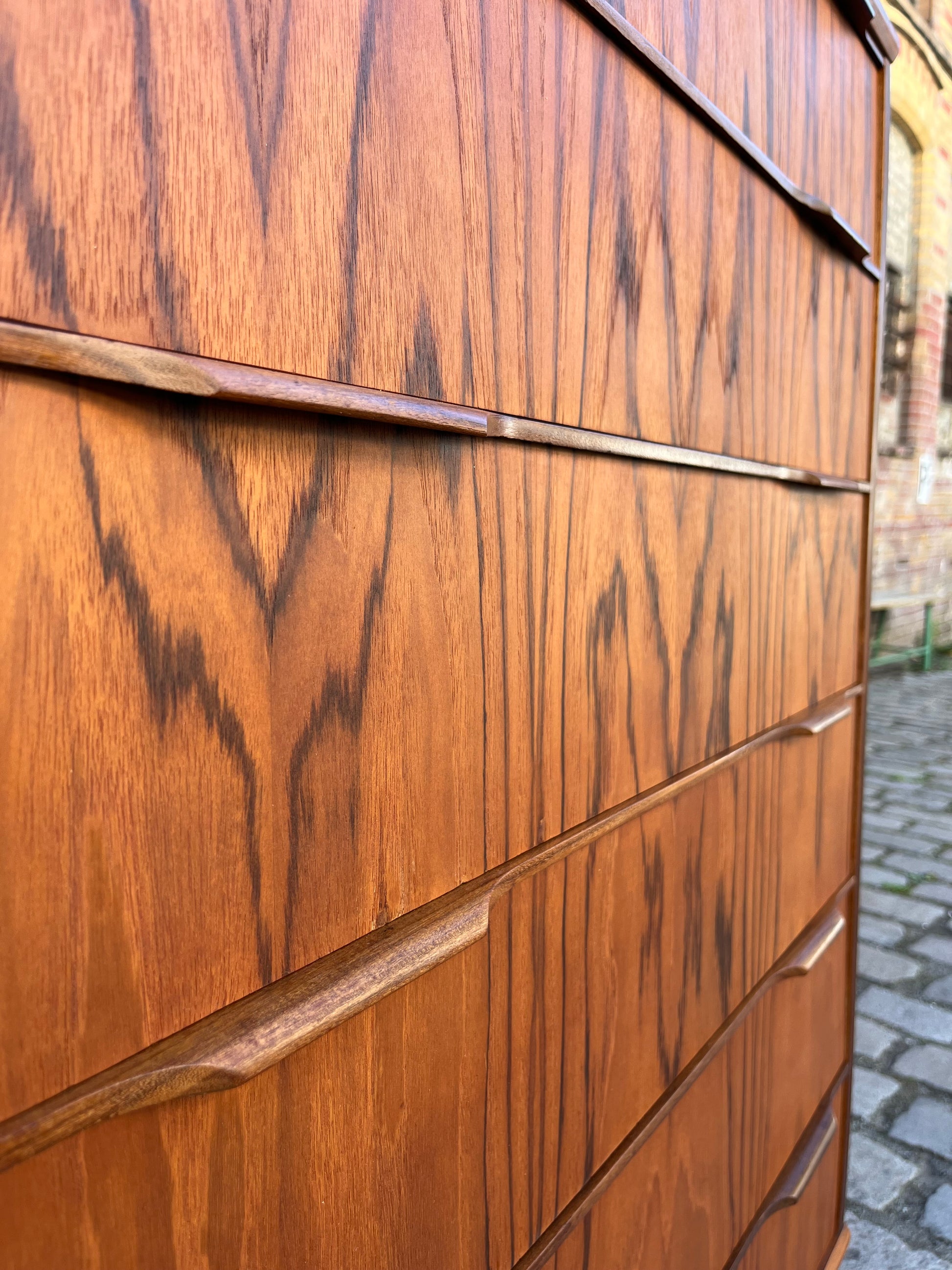 Kommode Teak mit Schloss aus Dänemark