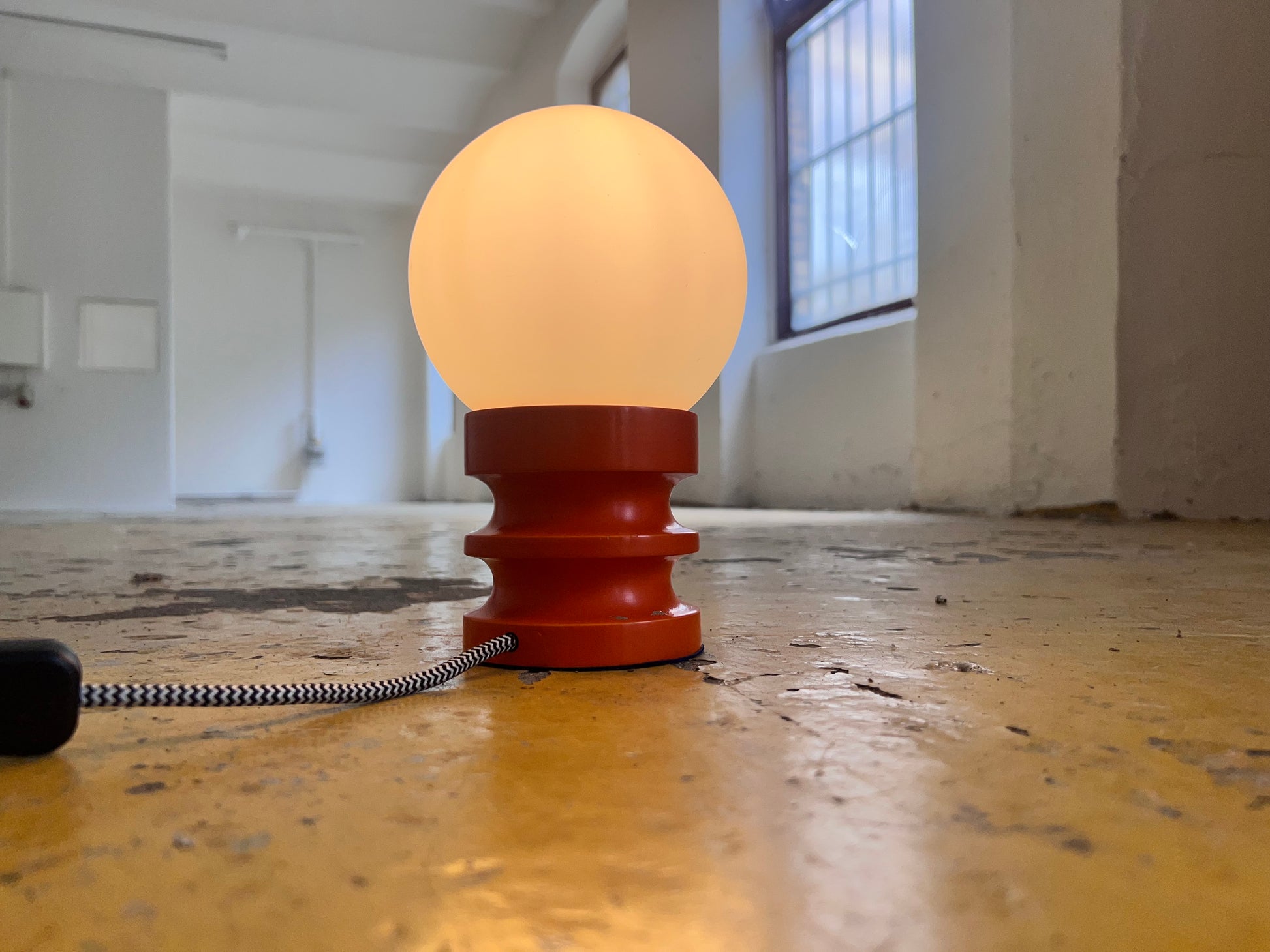 Tischlampe Opalkugel