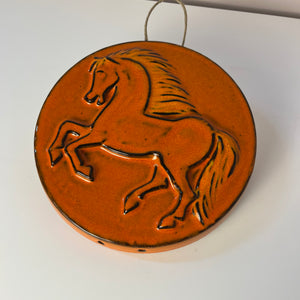 Set: Relief Wandteller Igel Pferd Fisch orange Keramik