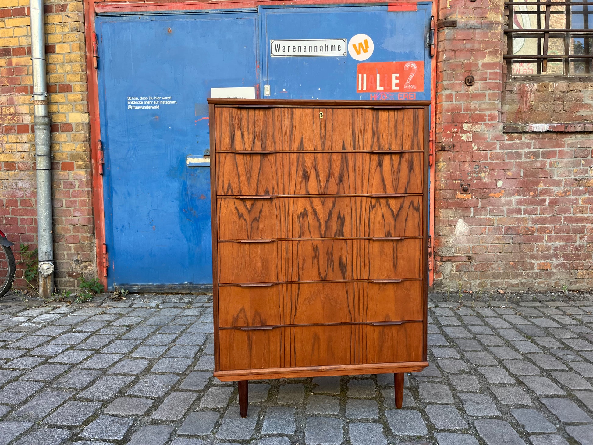 Kommode Teak mit Schloss aus Dänemark