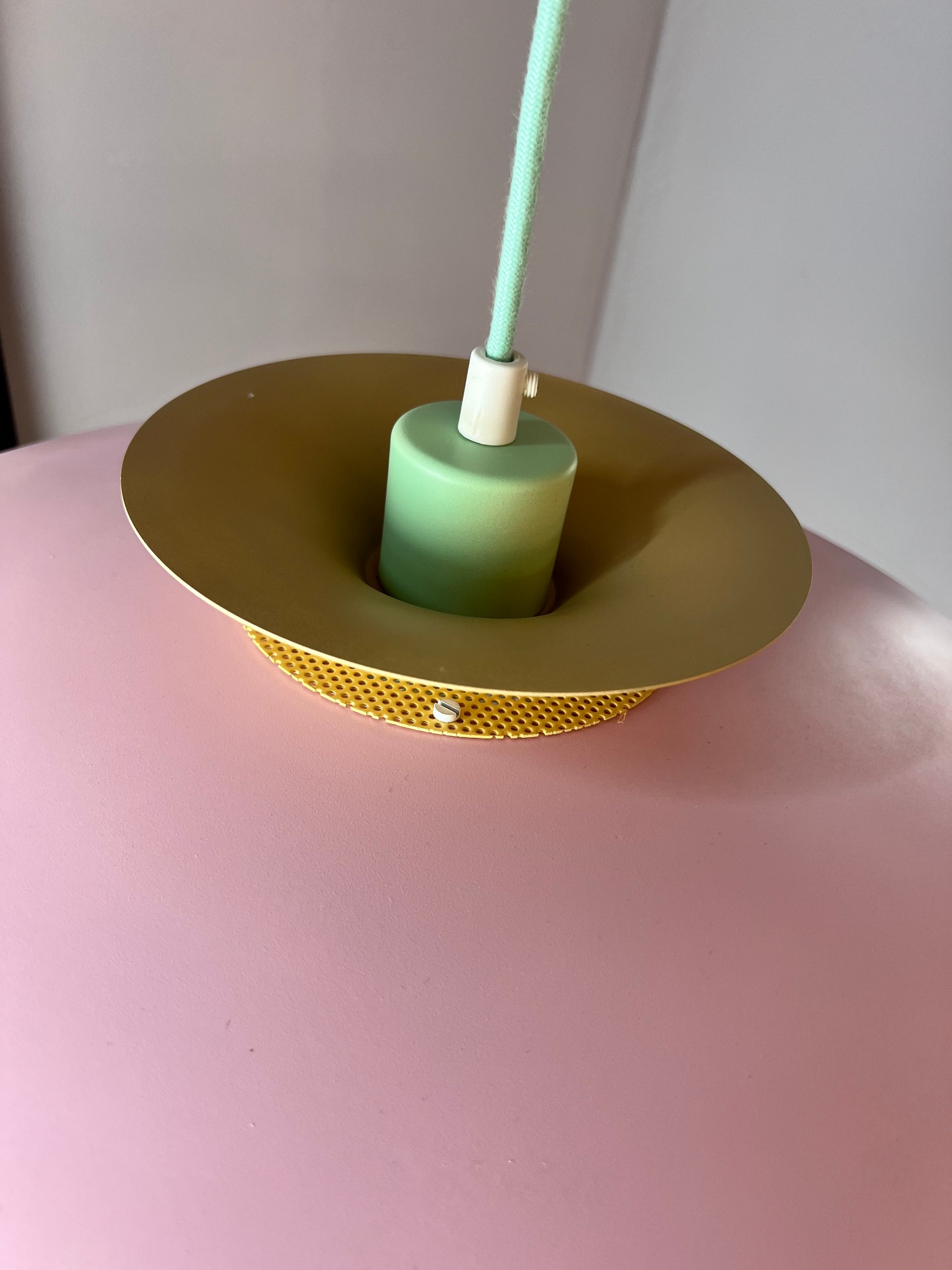 Lamellenlampe neu lackiert rosa mint