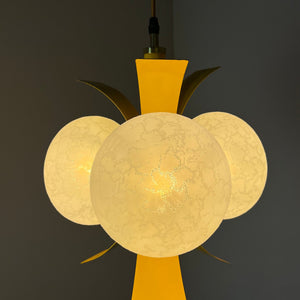 Hängelampe gelb weiß von Richard Essig