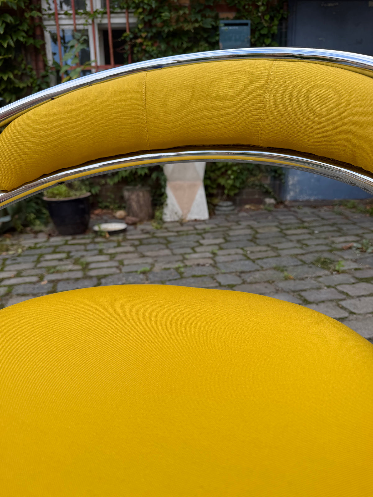 Freischwinger gelb neu gepolster Chrom
