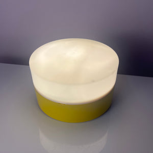 Wandlampe gelb weiß aus Dänemark