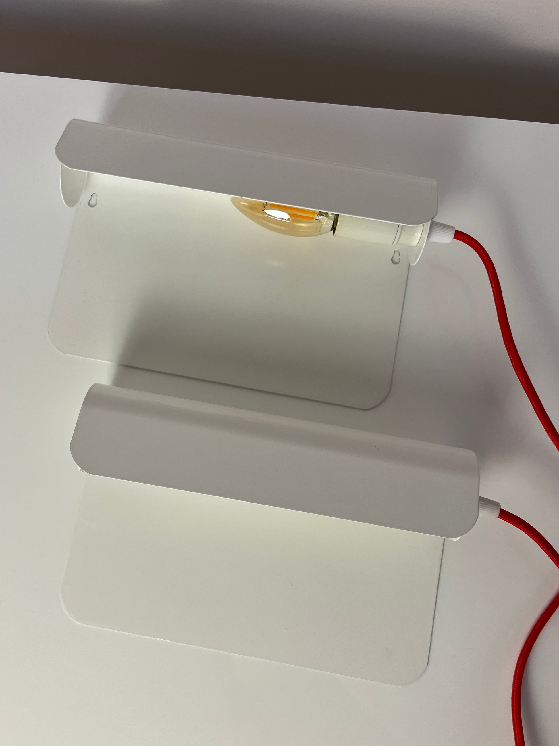 Wandlampe Typ 107 weiß von Darø