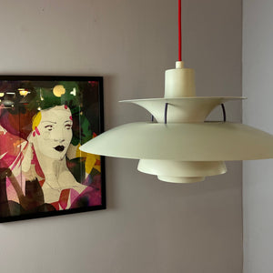 Lamellenlampe PH5 weiß von Poul Henningsen für Louis Poulsen